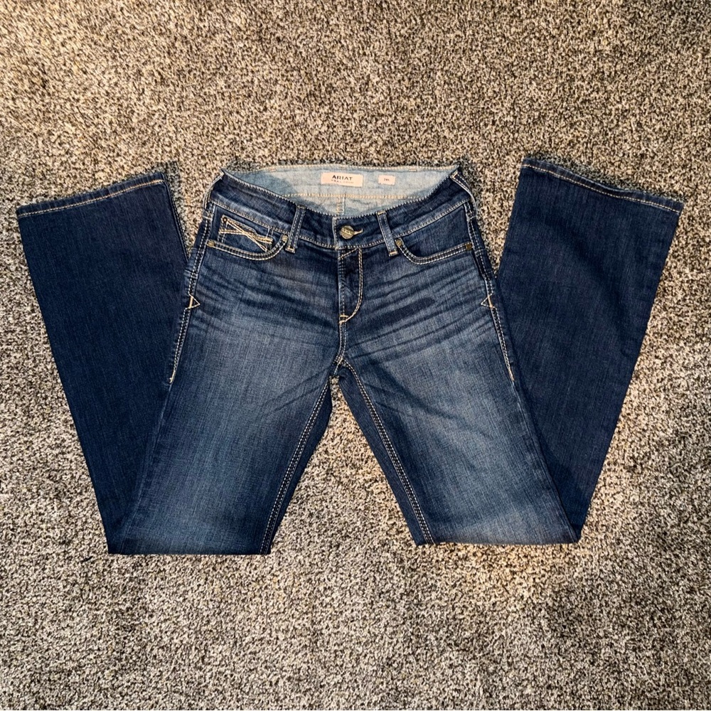 Ariat Women's Straight Leg Jeans in Deep Blue